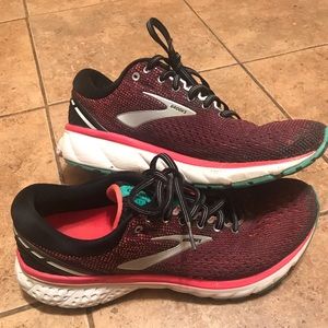 Brooks Ghost 11 size 9
